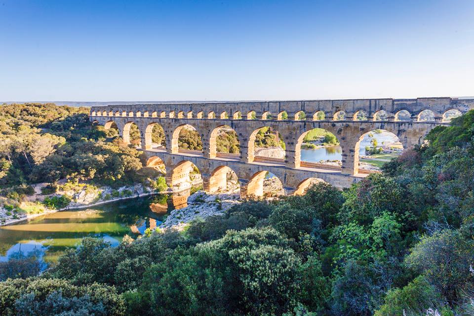 price reduced l Bienvenue Le du  Pont  Provence en Gard