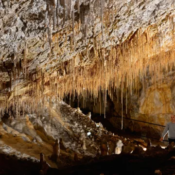 La grotta di Thouzon