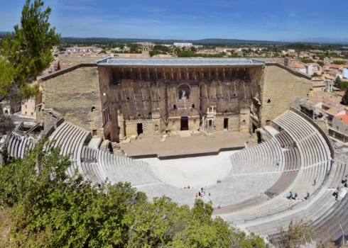 Théâtre antique d’Orange, Musée d’art et d’histoire et Arc de triomphe 