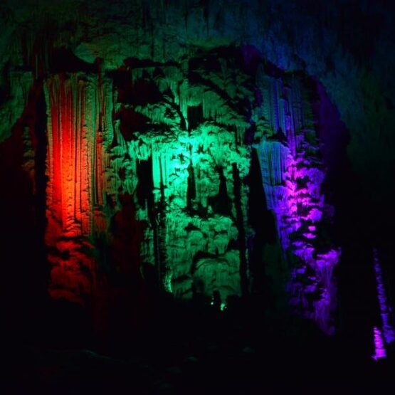 Atelier Halloween et visite contée dans la grotte de l’Aven d’Orgnac en Ardèche