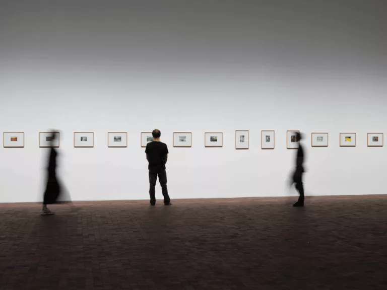 Exposition « Overpainted Photographs » de Gerhard Richter à LUMA Arles