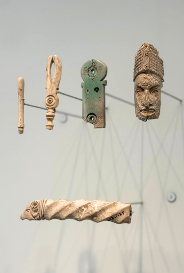 Visite guidée : petits objets, mille histoires
