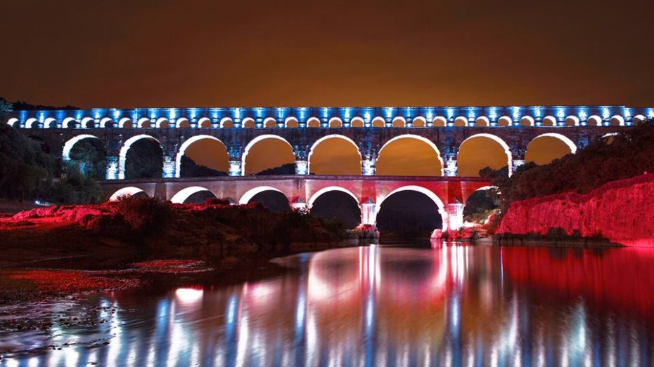 Il Ponte Del Gard Bienvenue En Provence